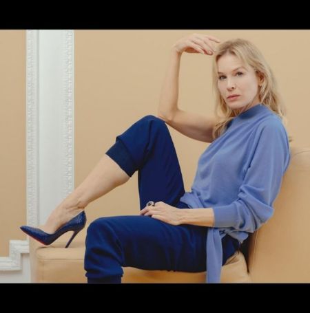 Renee Zellweger is an ex-wife of Kenny Chesney.